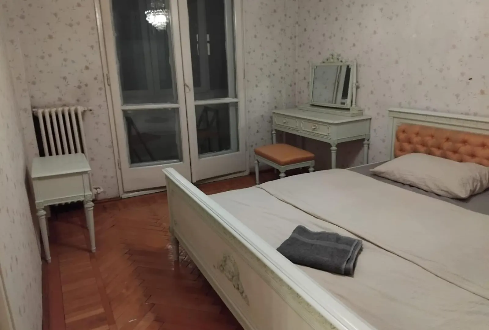 2 Bedroom 1 Living Room Apartment In Old Town Bucharest